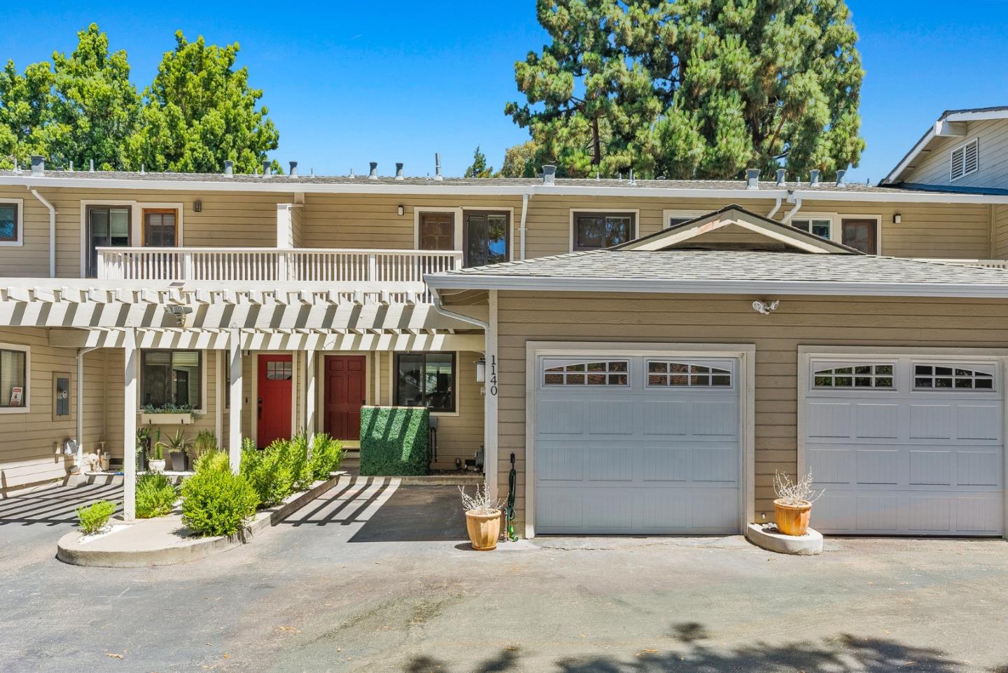 Neighborhood Neighborhood-35