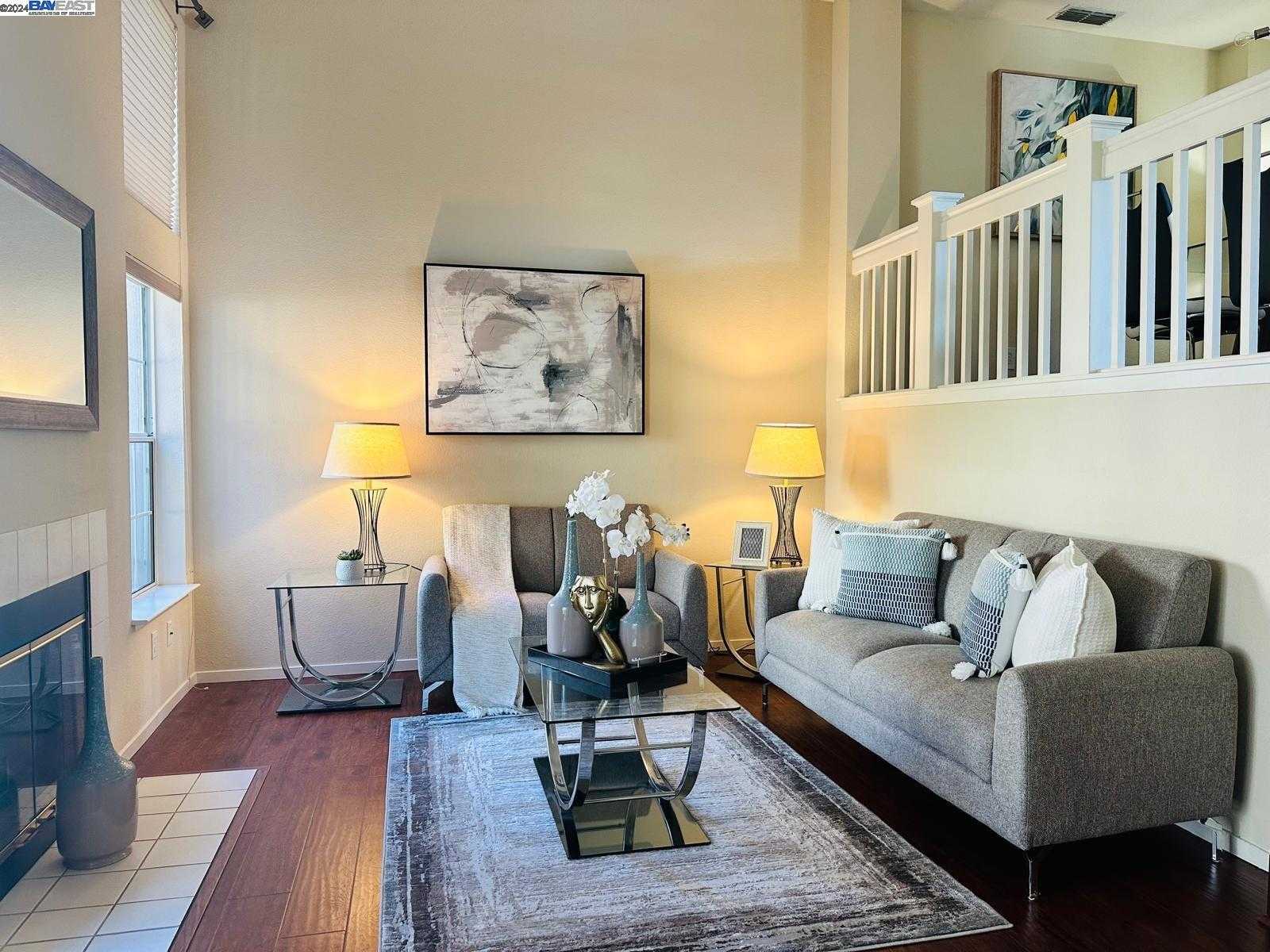 Neighborhood Neighborhood-3