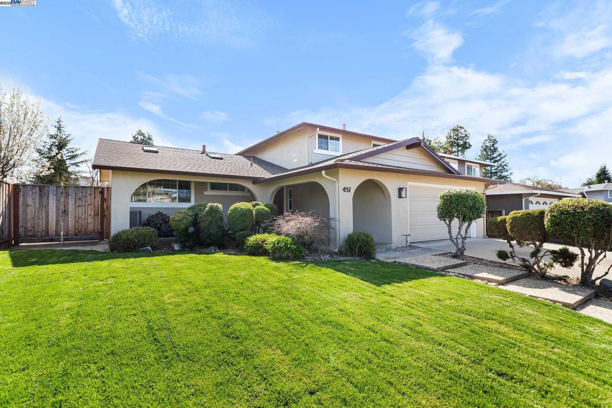 Neighborhood Neighborhood-34