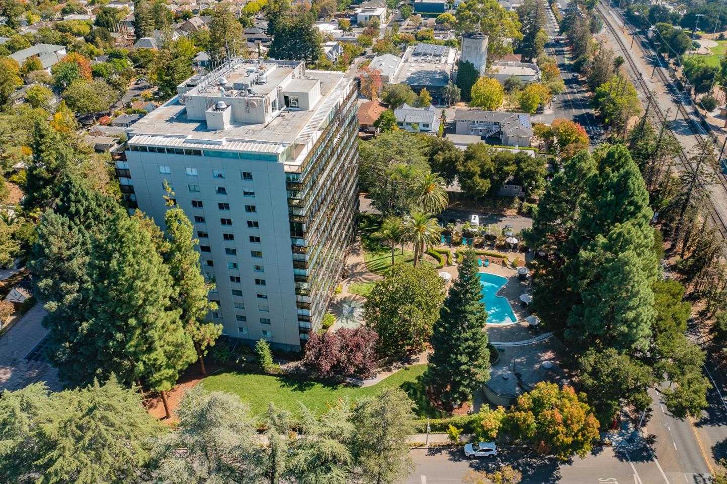 Neighborhood Neighborhood-4