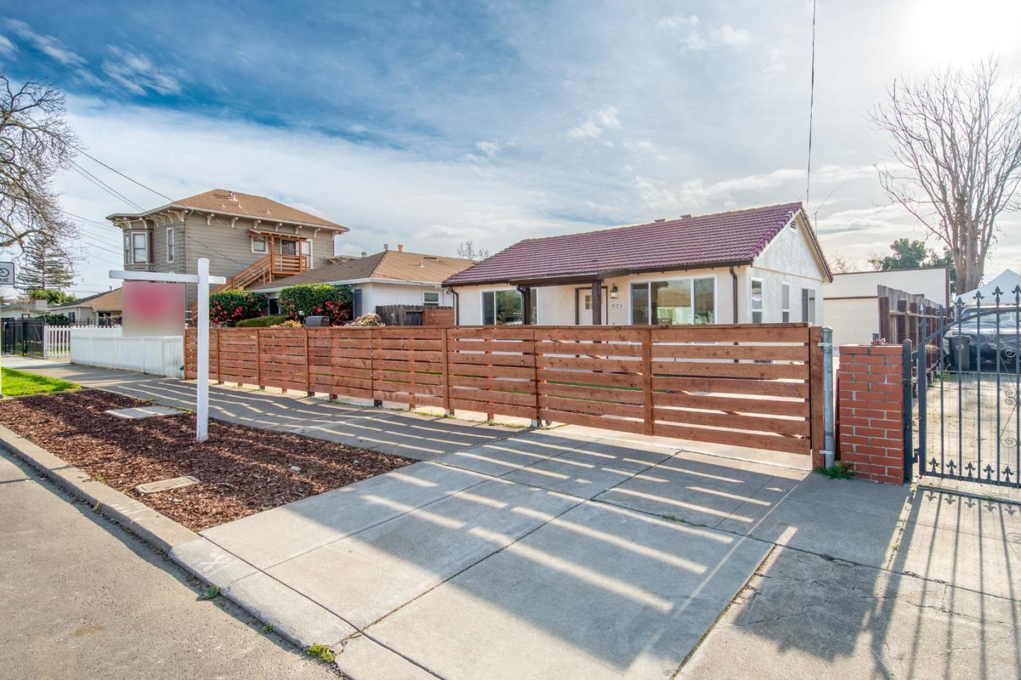 Neighborhood Neighborhood-73