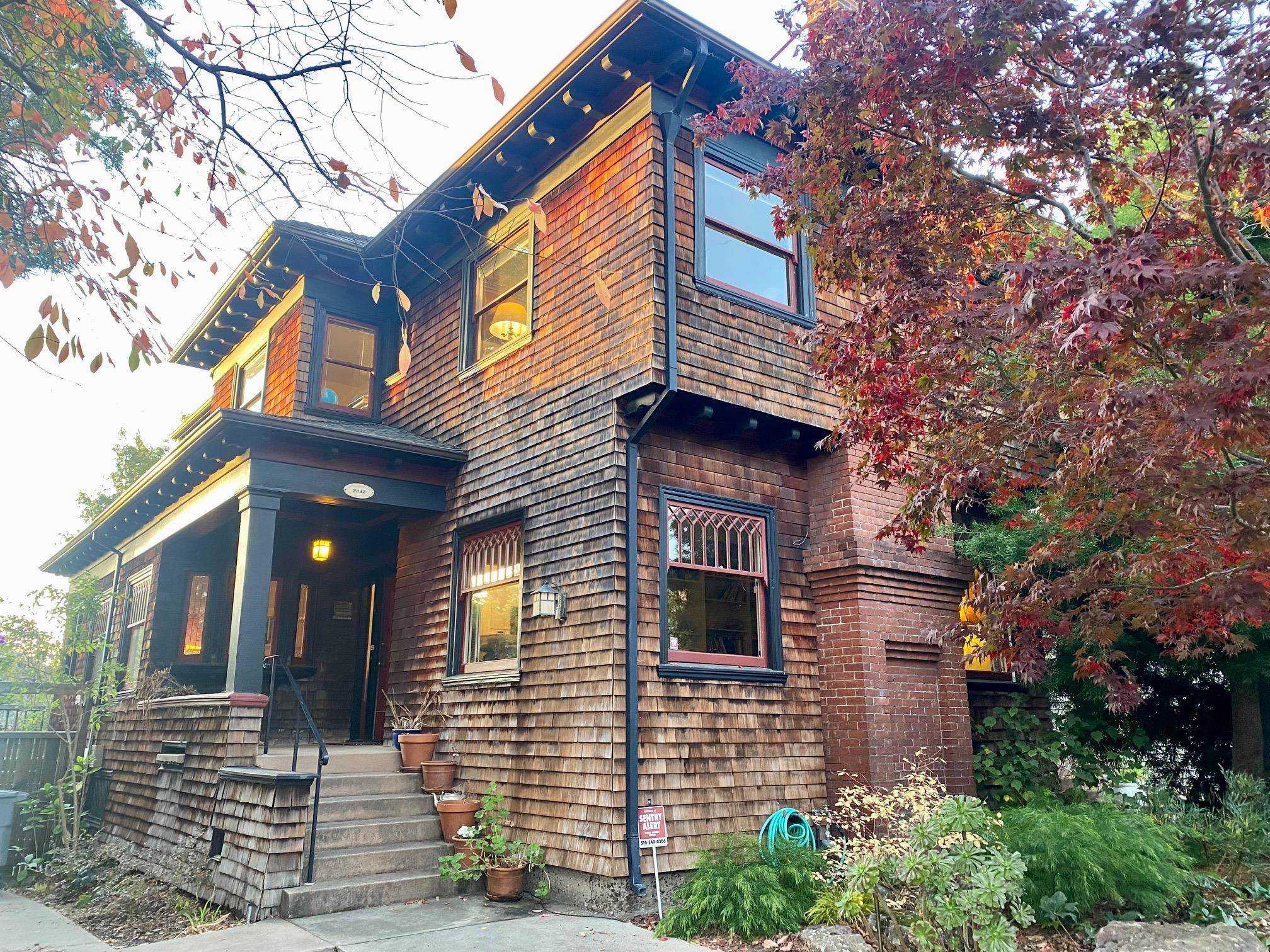 Neighborhood Neighborhood-30