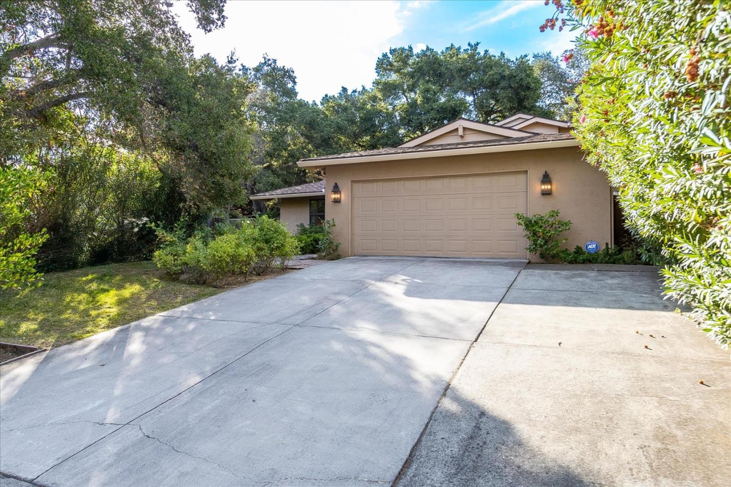 Neighborhood Neighborhood-1