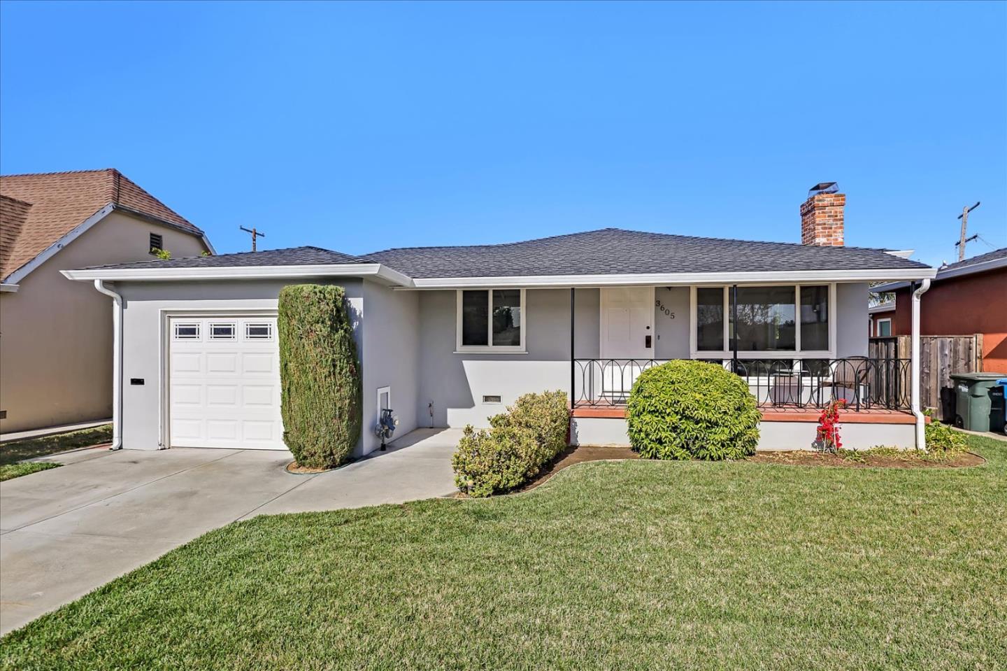 Neighborhood Neighborhood-105