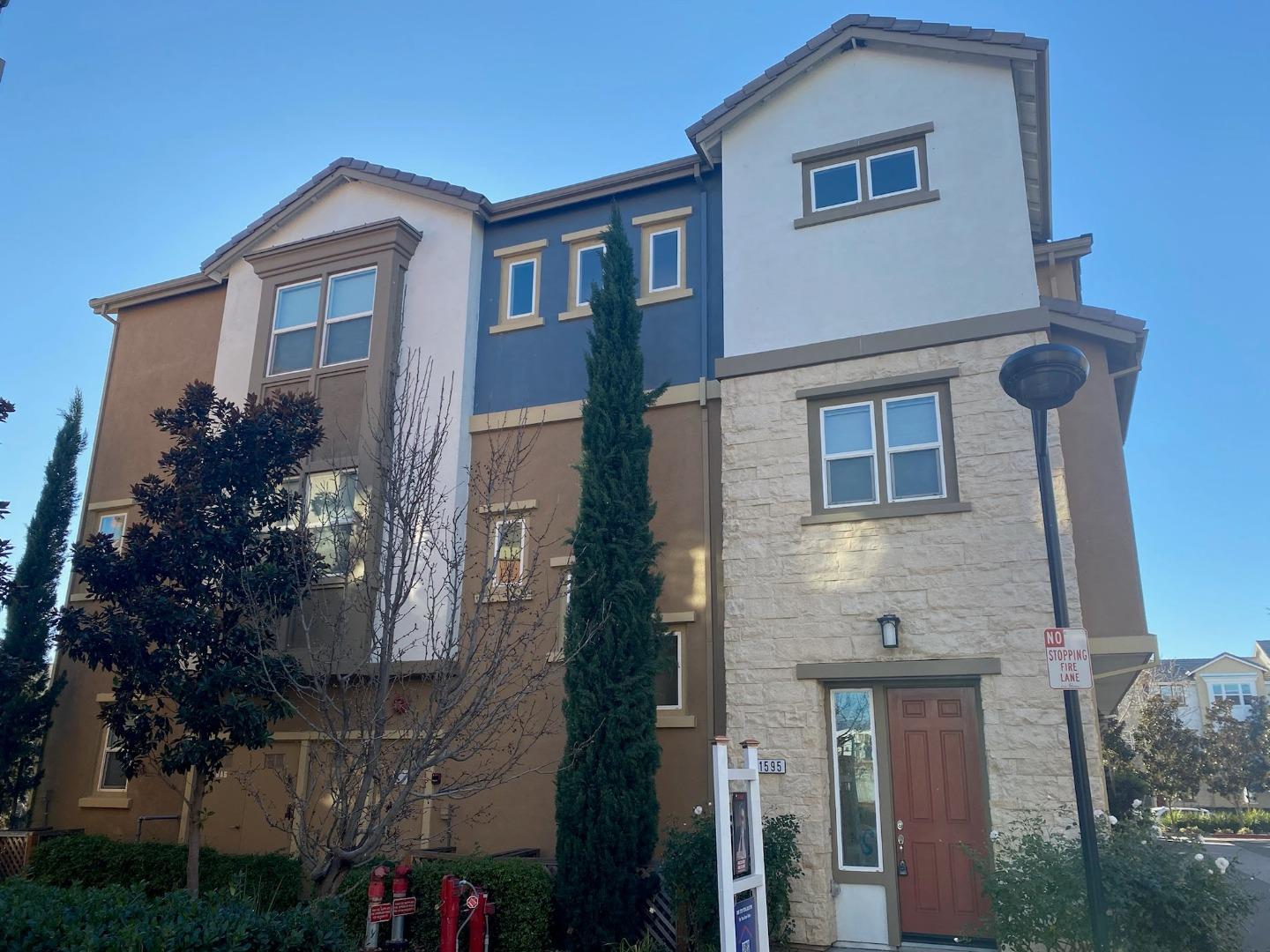 Neighborhood Neighborhood-4