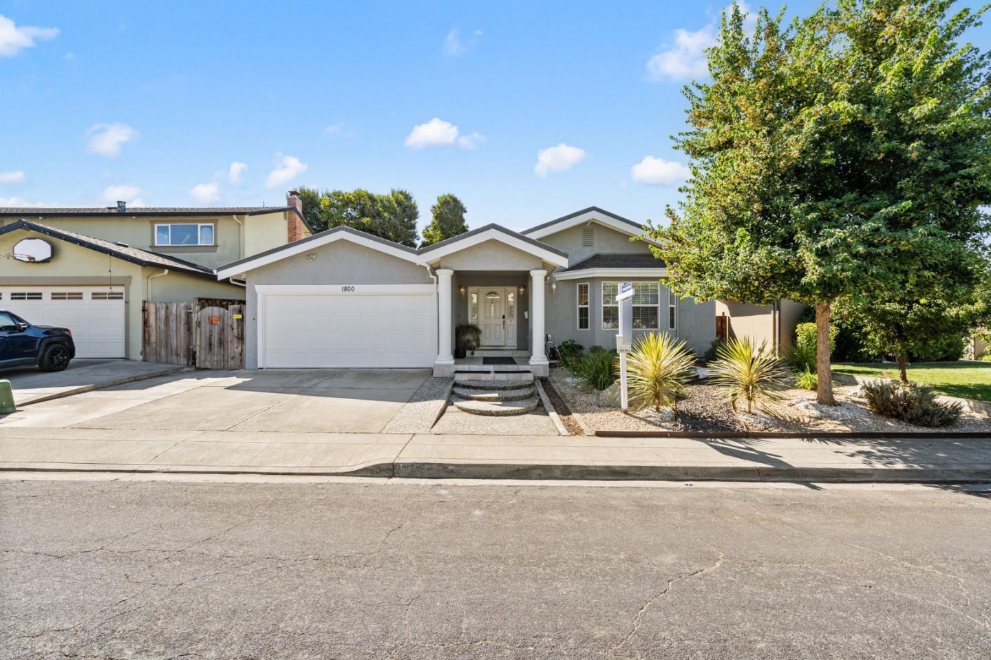 Neighborhood Neighborhood-60