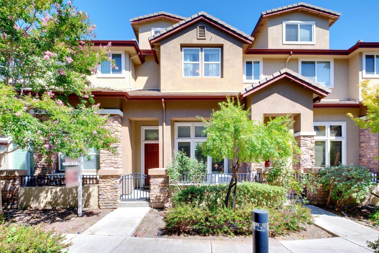 Neighborhood Neighborhood-58