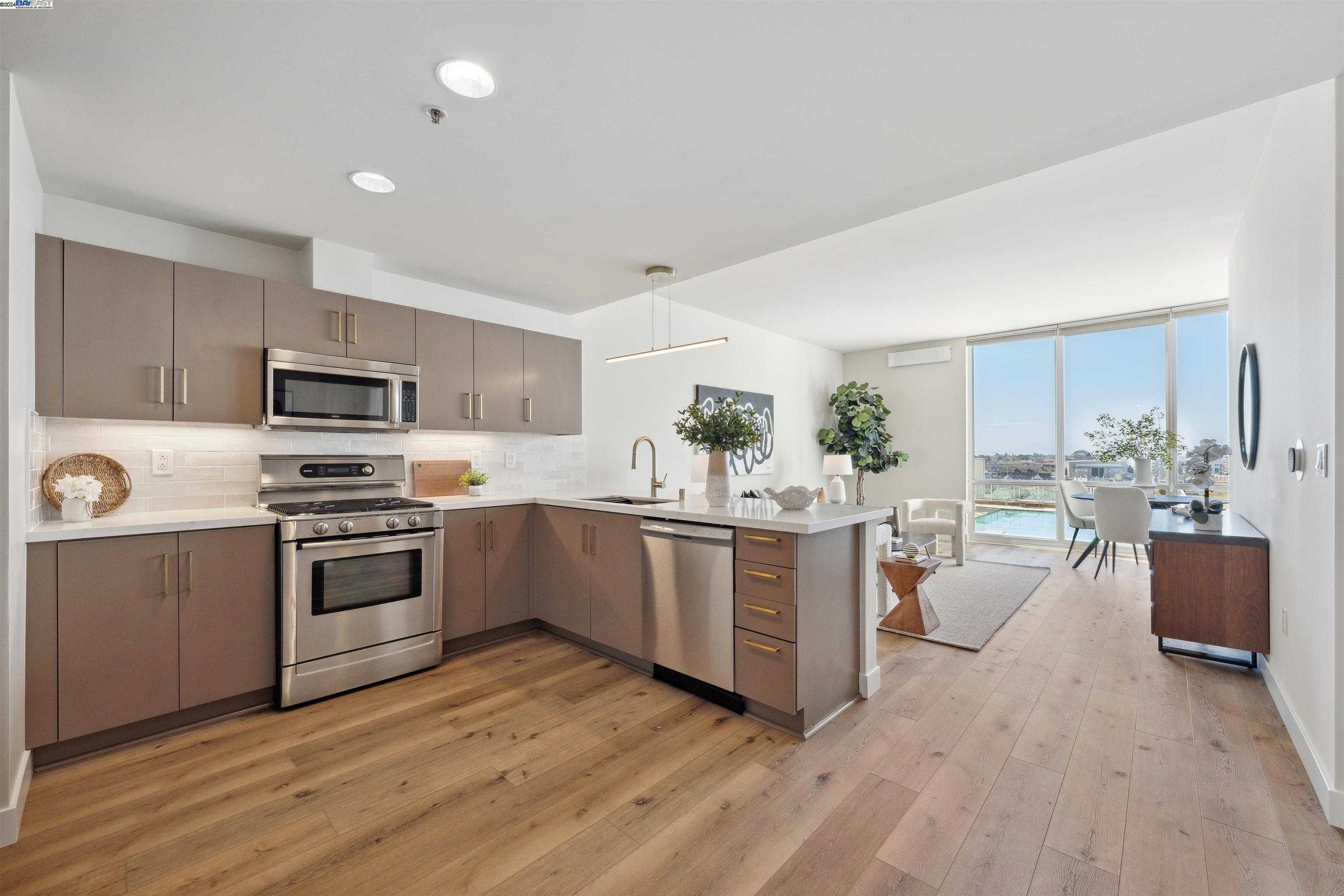 Neighborhood Neighborhood-5