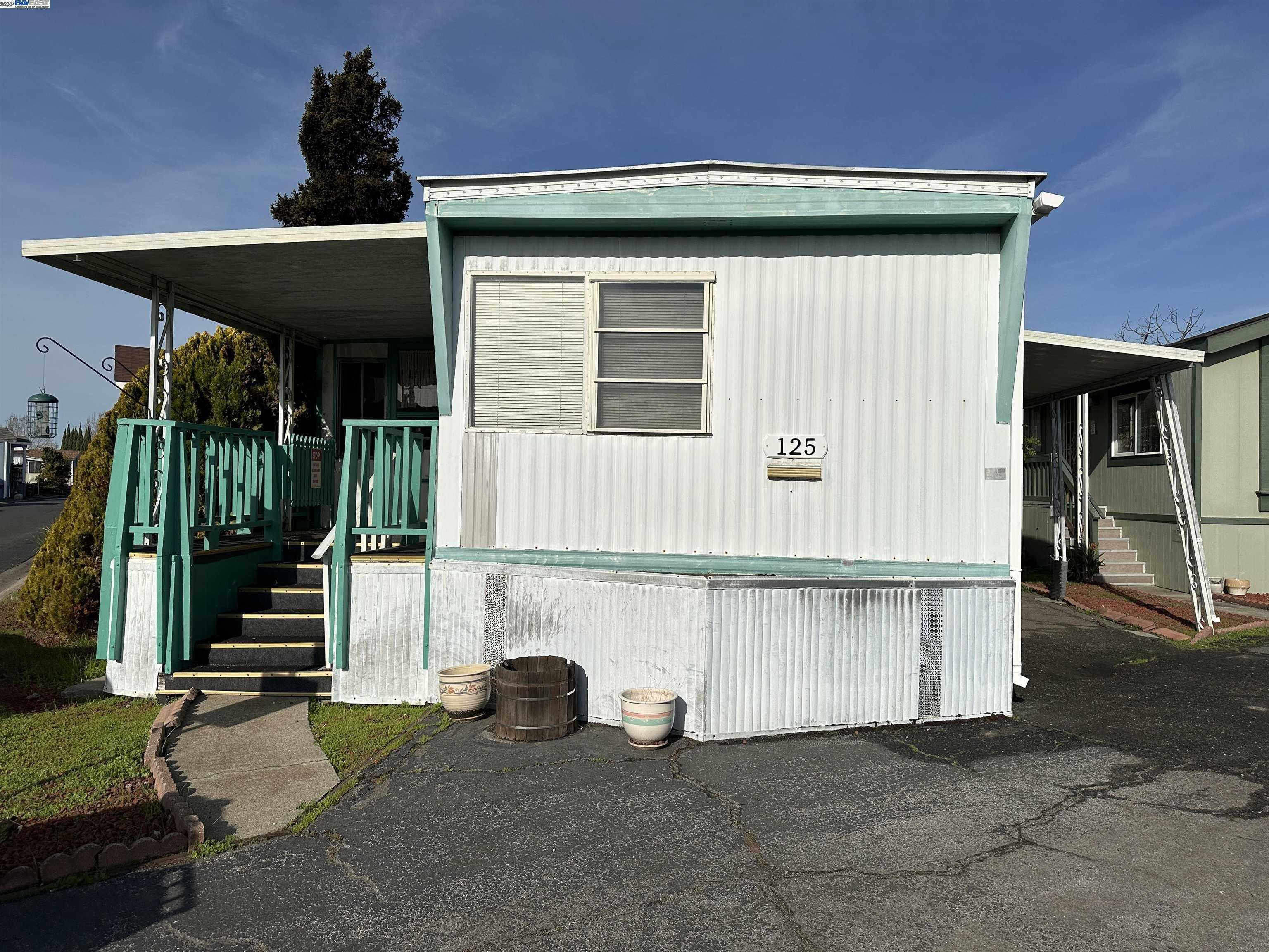 Neighborhood Neighborhood-22