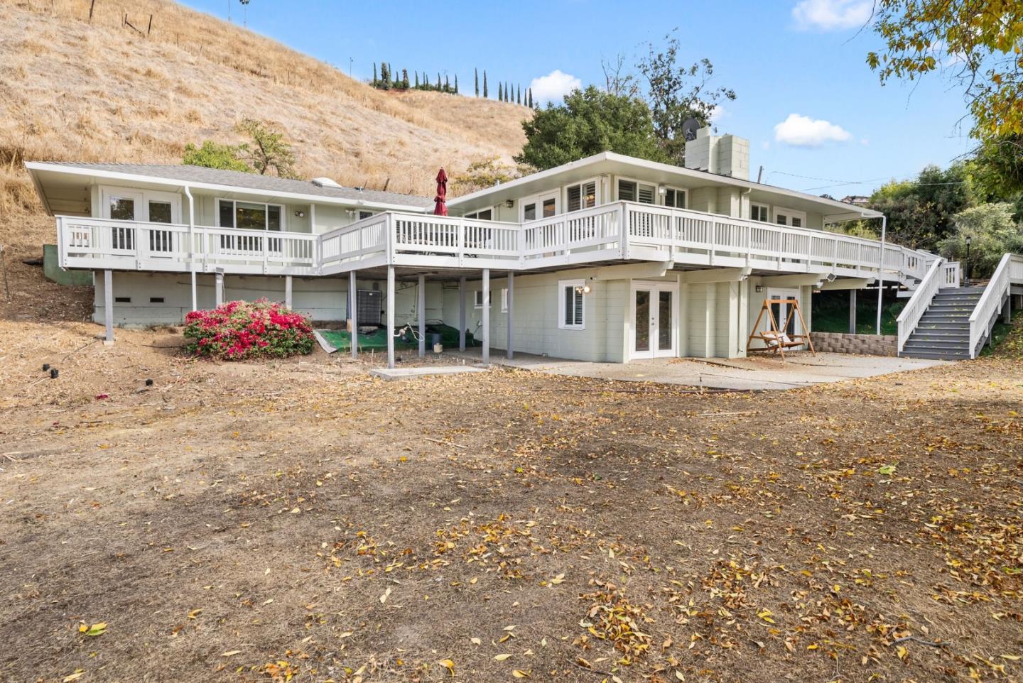 Neighborhood Neighborhood-60