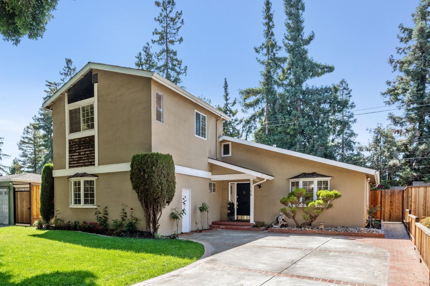 Neighborhood Neighborhood-38