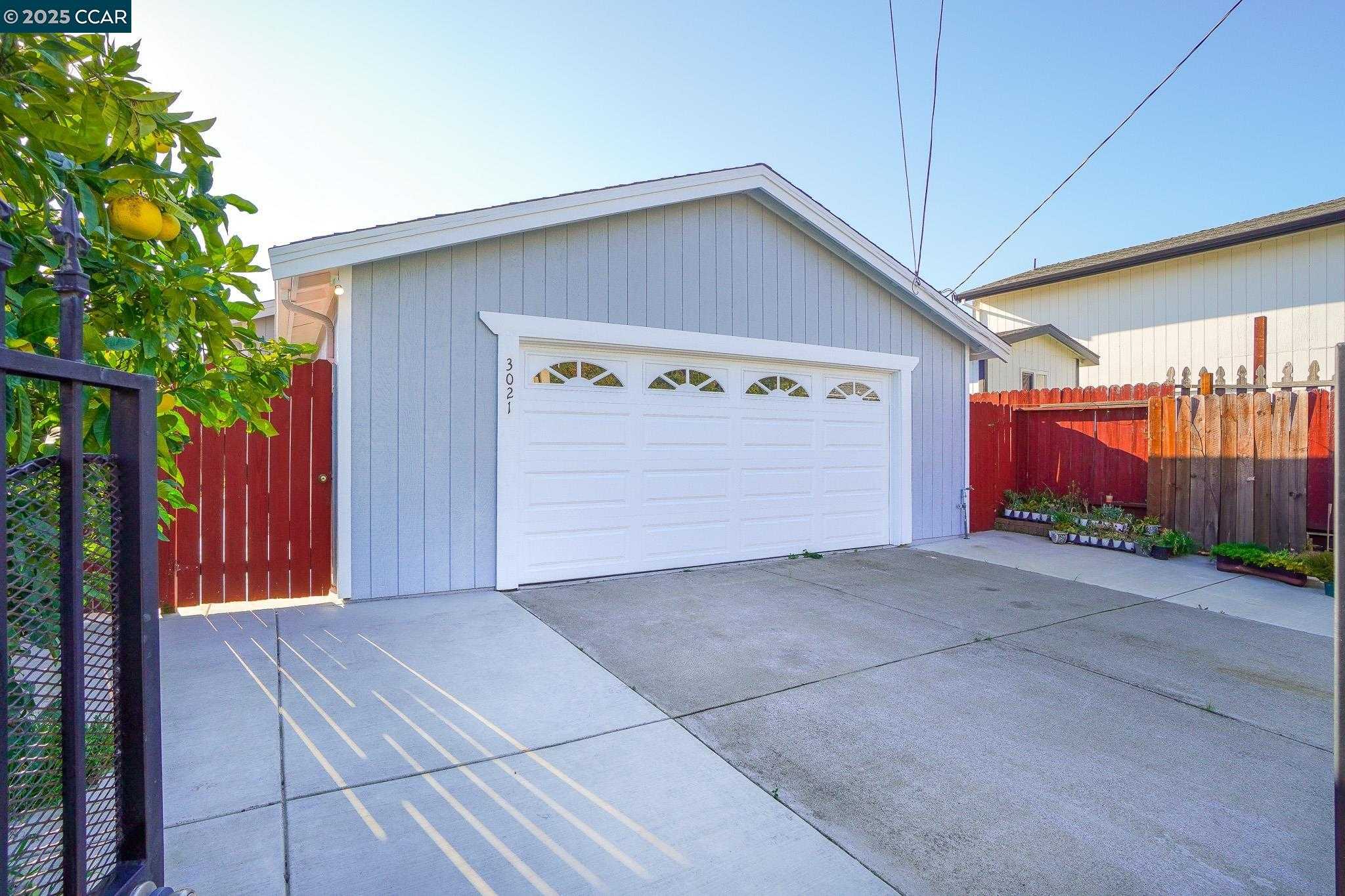 Neighborhood Neighborhood-22