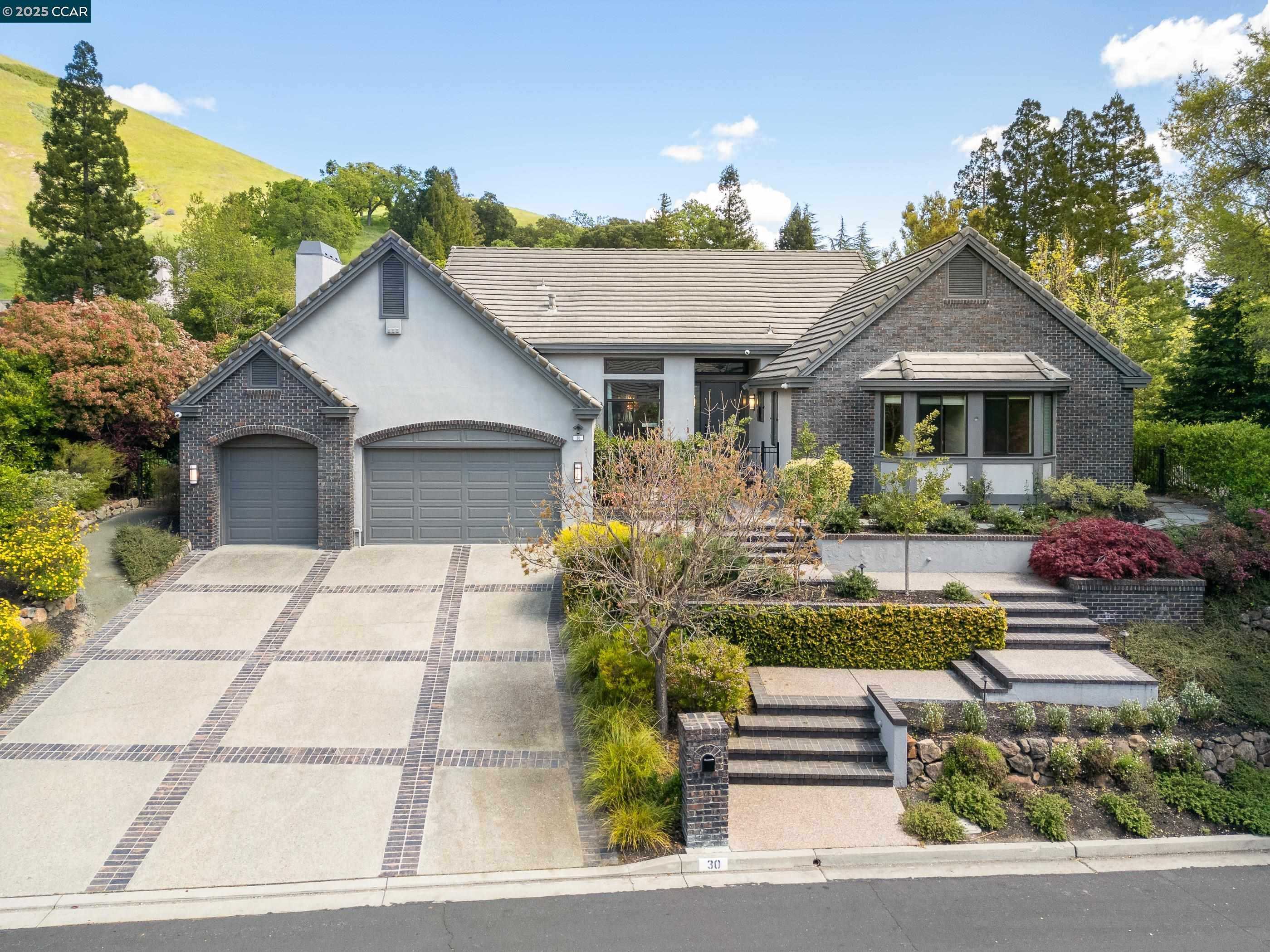 Neighborhood Neighborhood-20