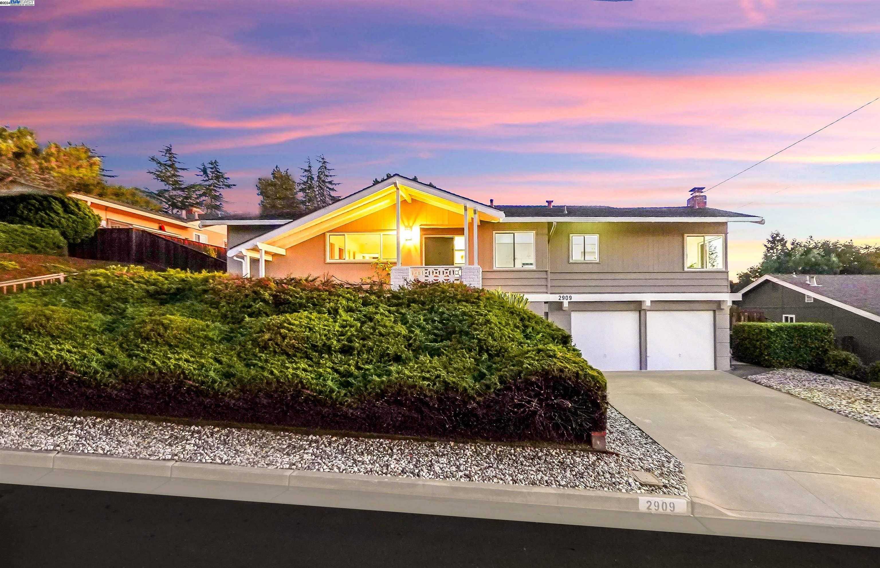 Neighborhood Neighborhood-58