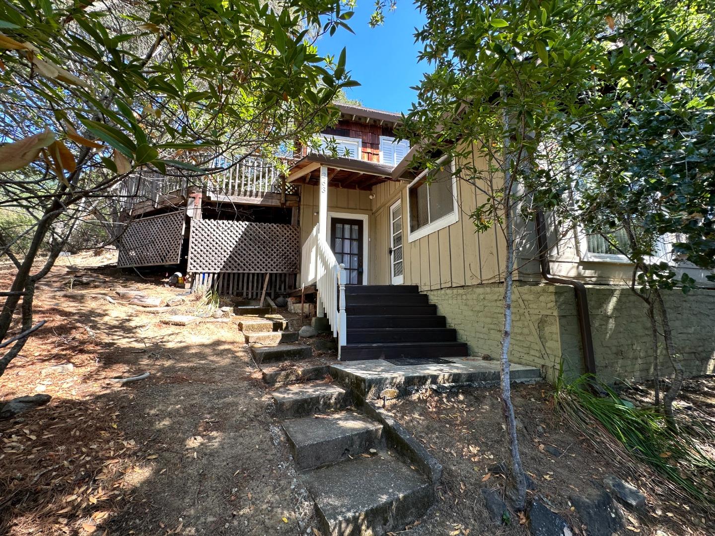 Neighborhood Neighborhood-74