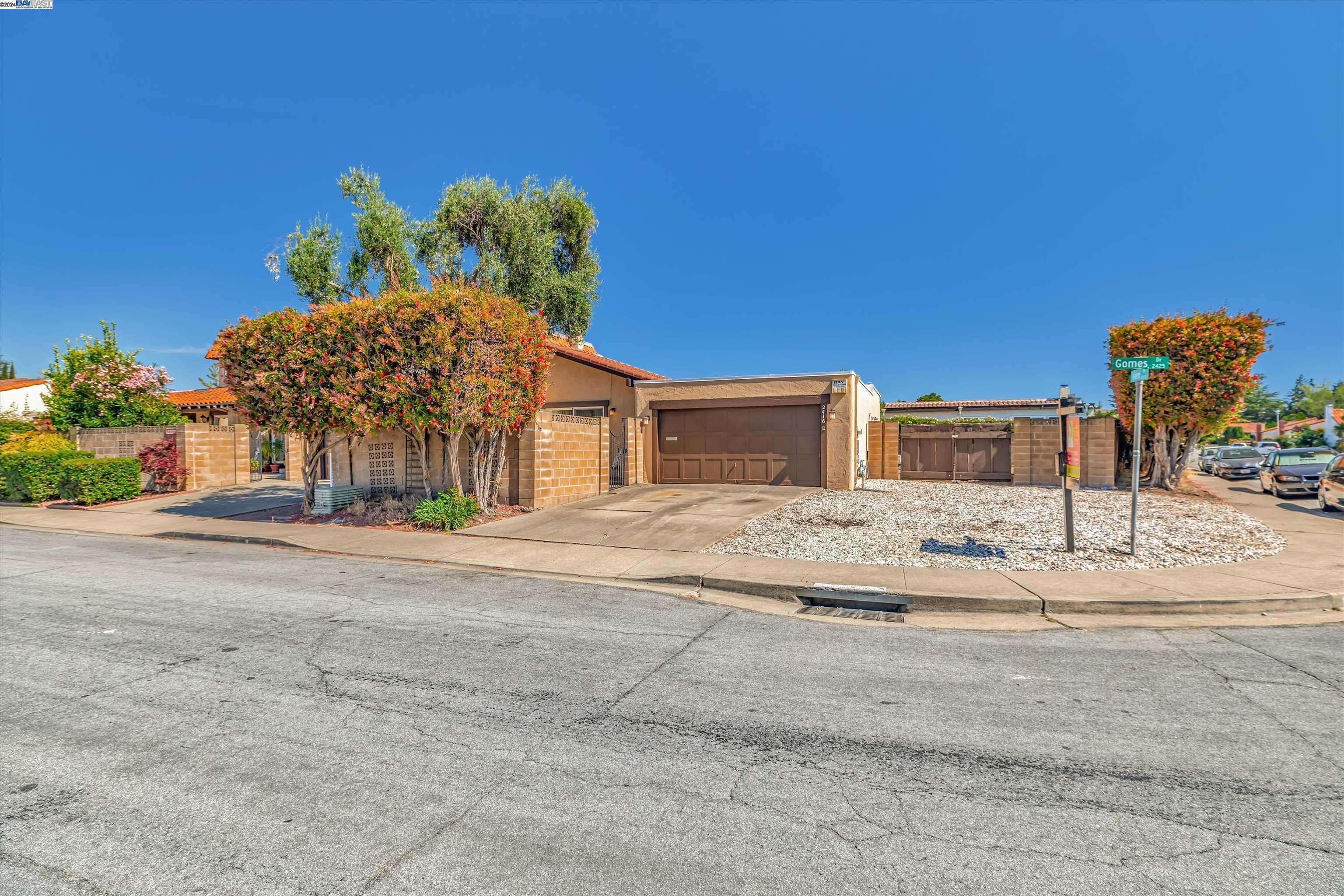 Neighborhood Neighborhood-6