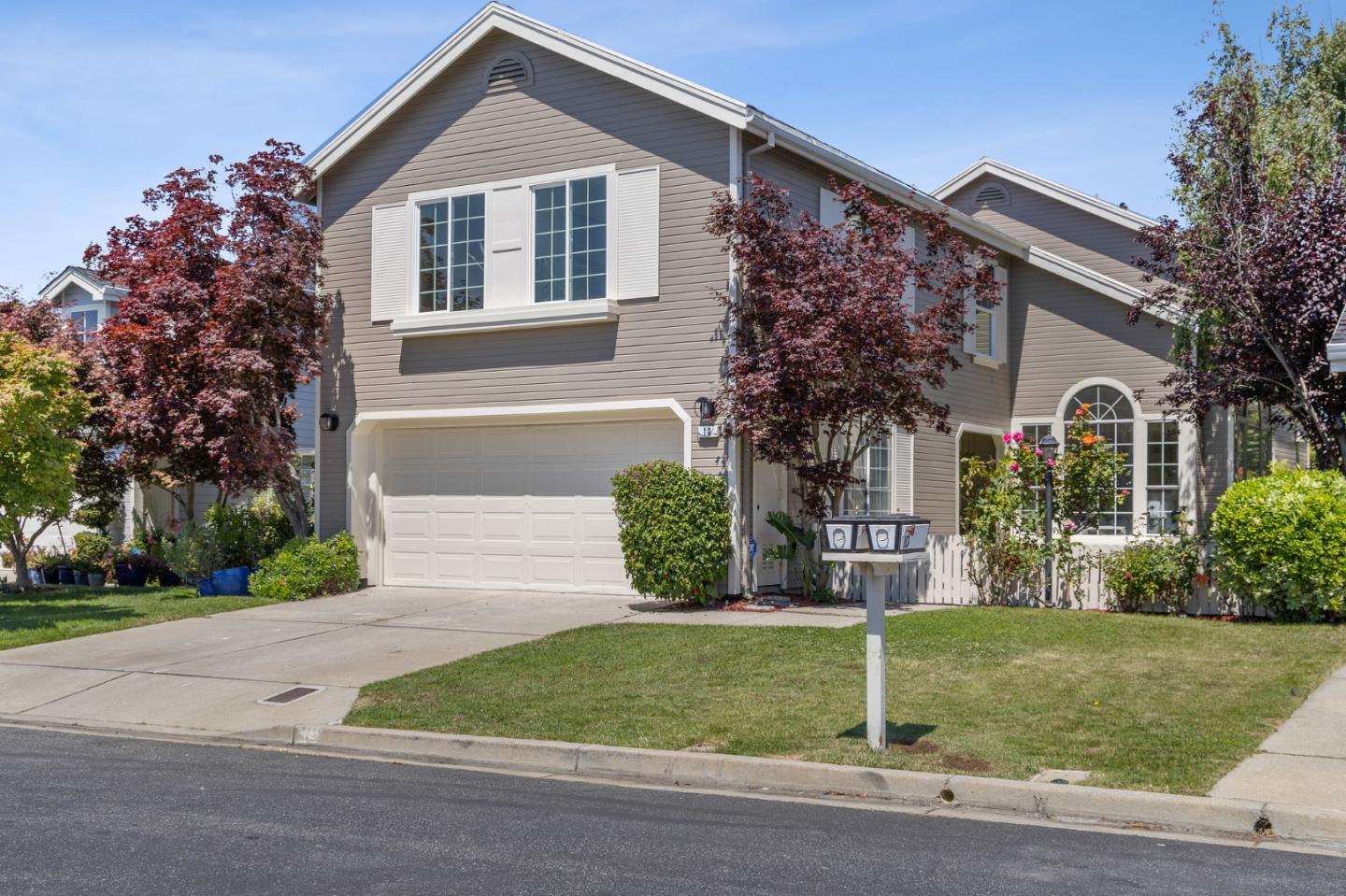 Neighborhood Neighborhood-13