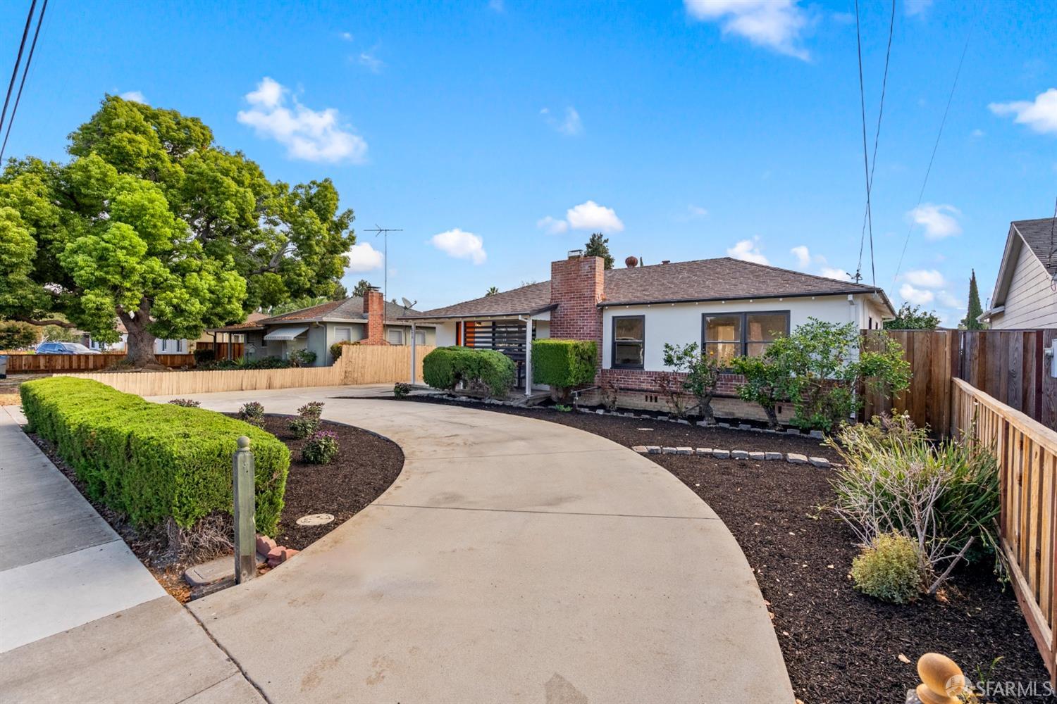 Neighborhood Neighborhood-3