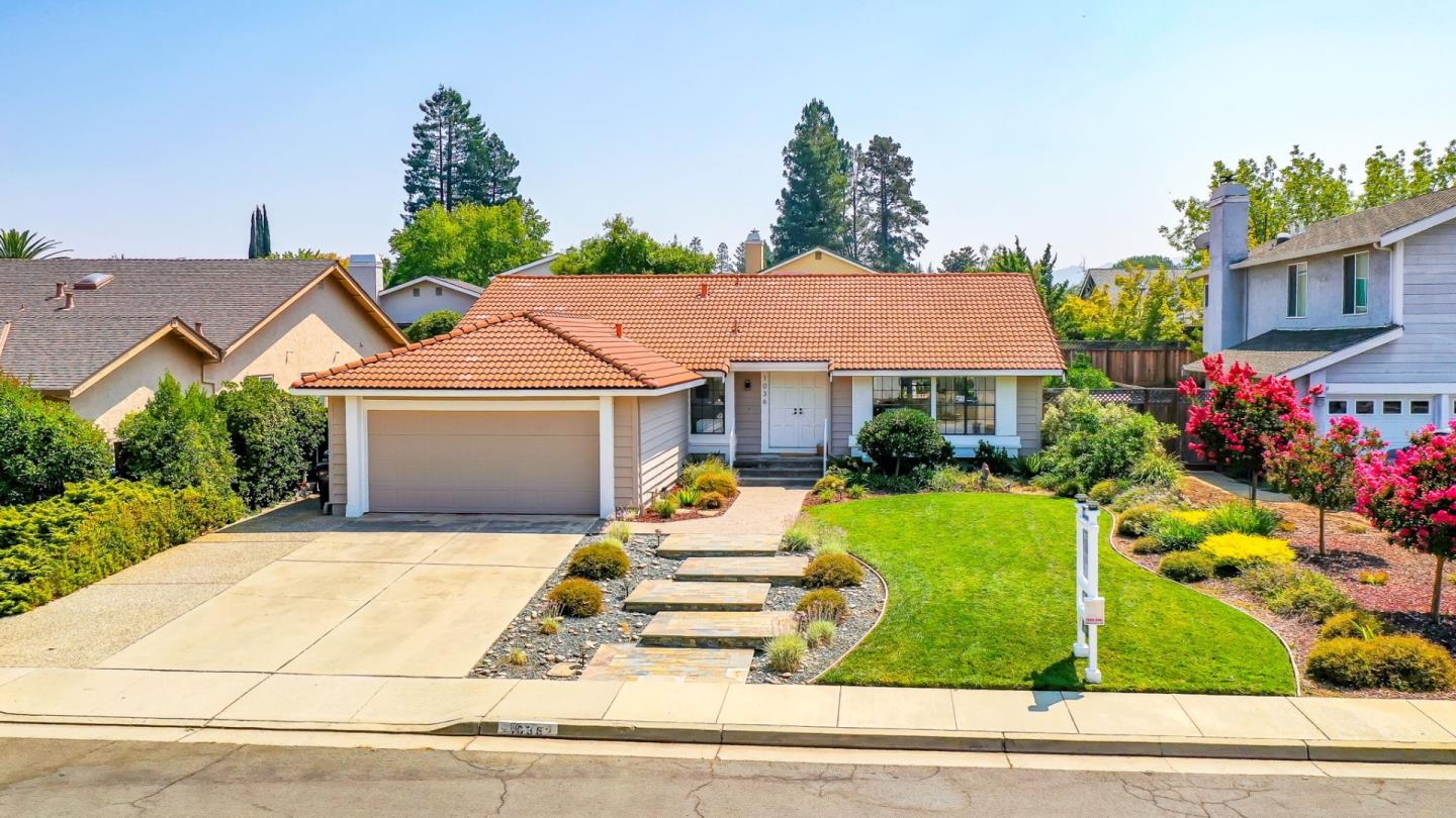 Neighborhood Neighborhood-63