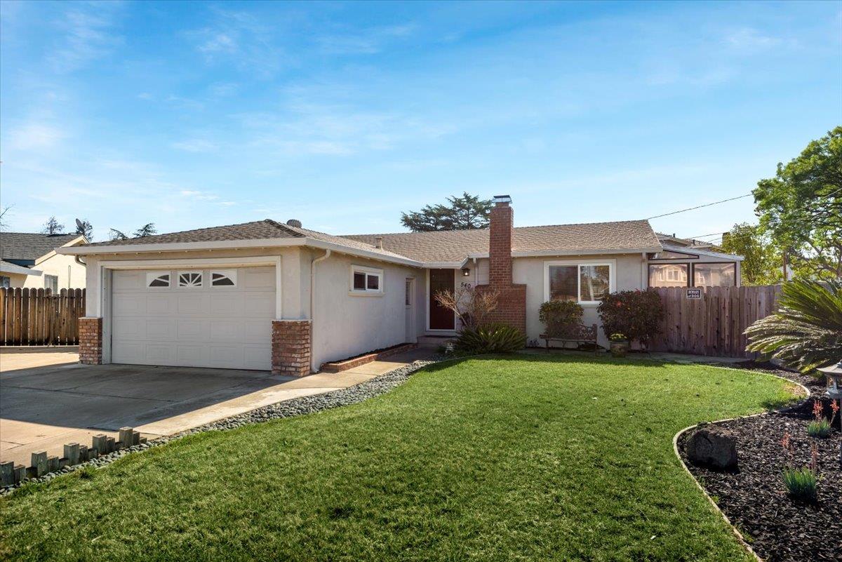 Neighborhood Neighborhood-52