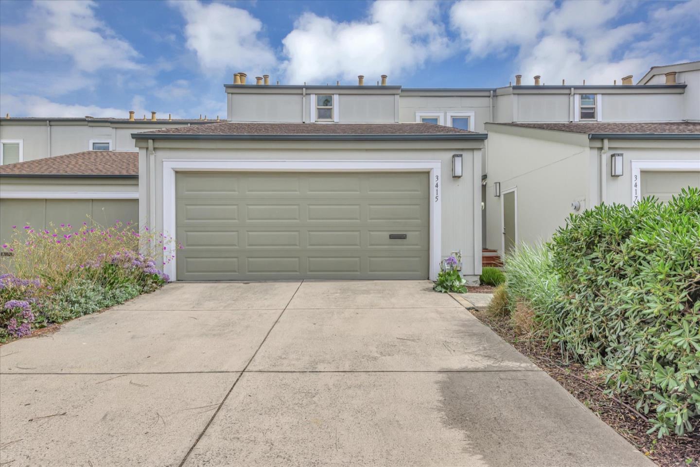 Neighborhood Neighborhood-66