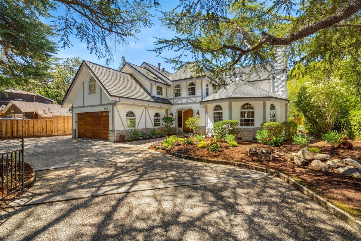 Neighborhood Neighborhood-19