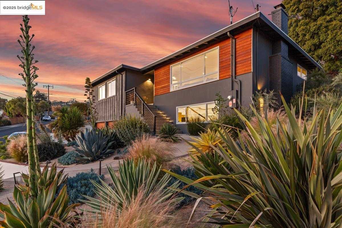 Neighborhood Neighborhood-16