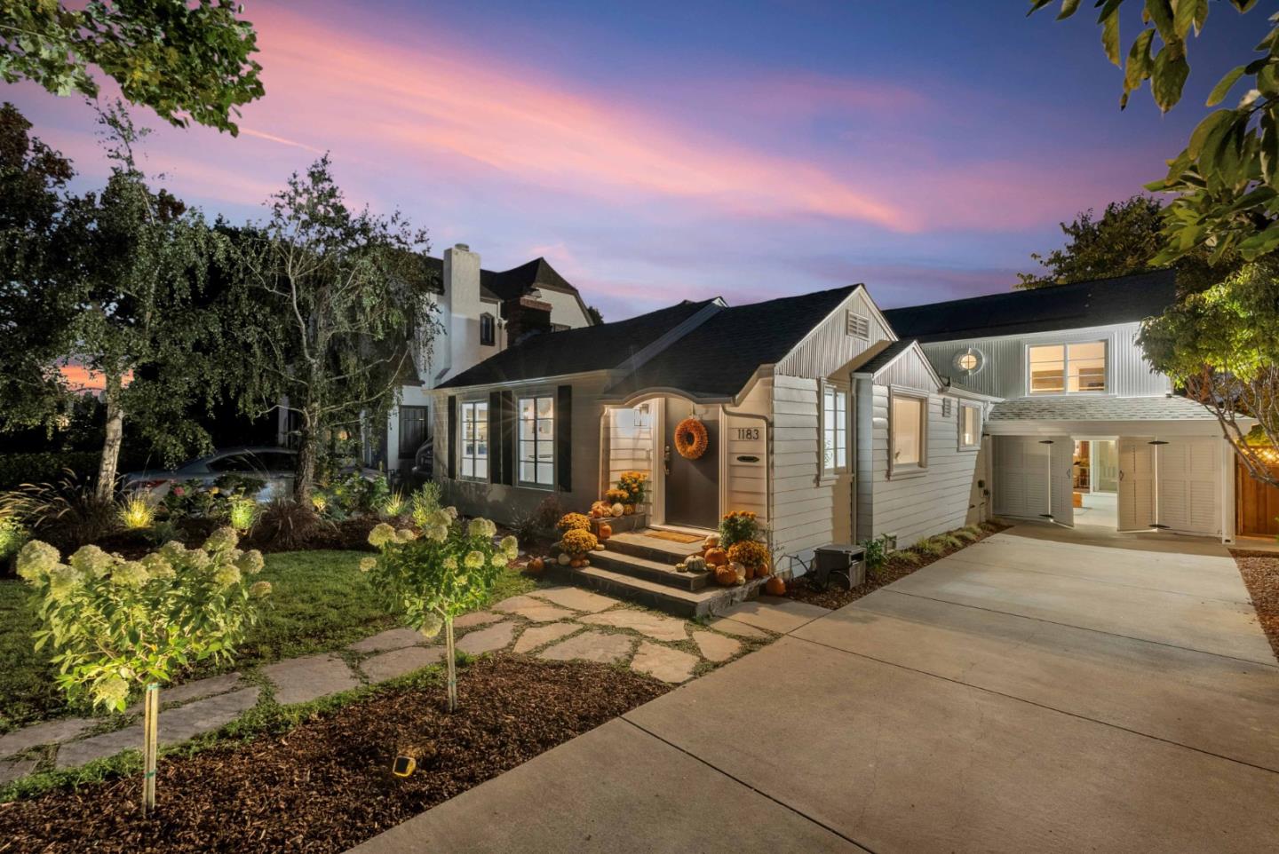 Neighborhood-28