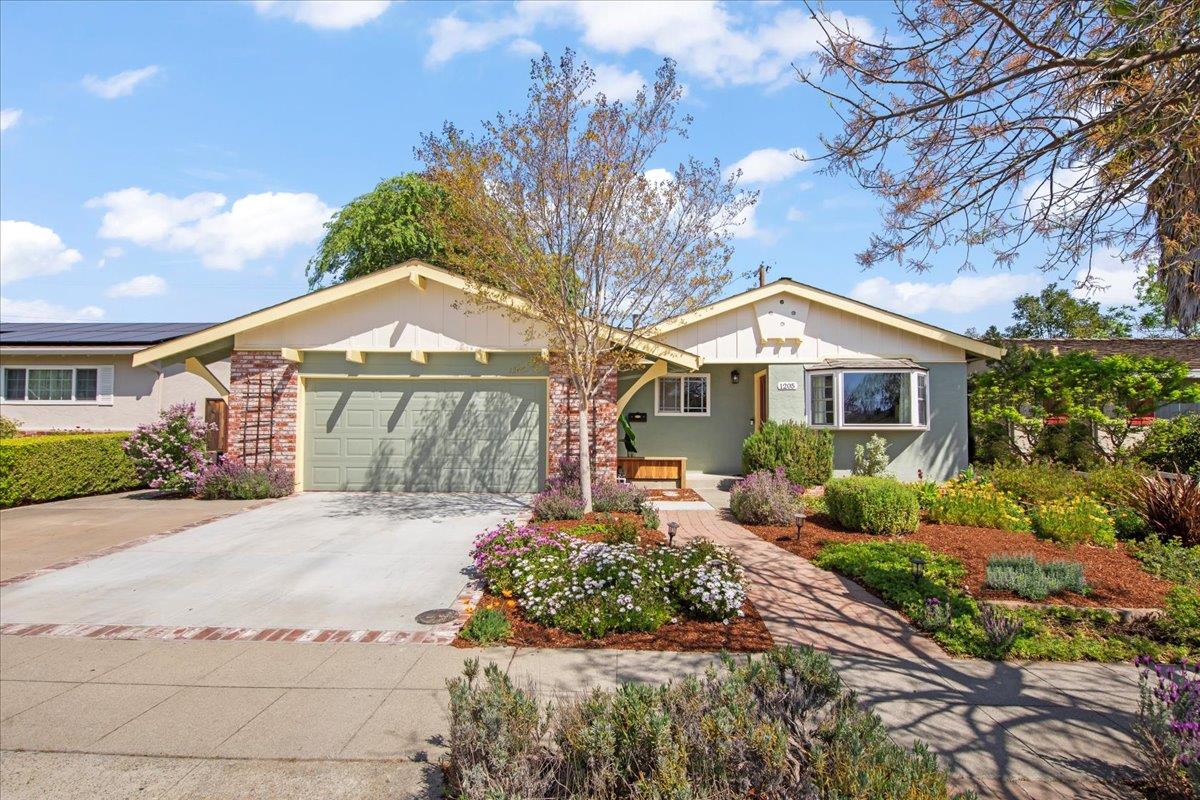 Neighborhood Neighborhood-16