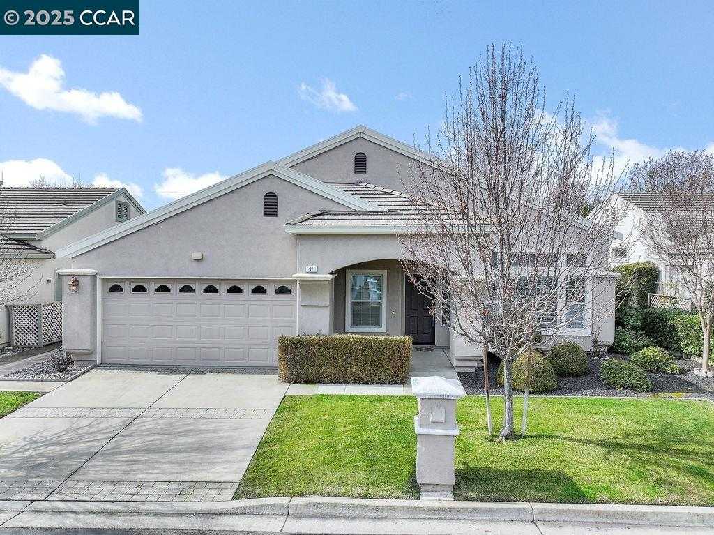 Neighborhood Neighborhood-20