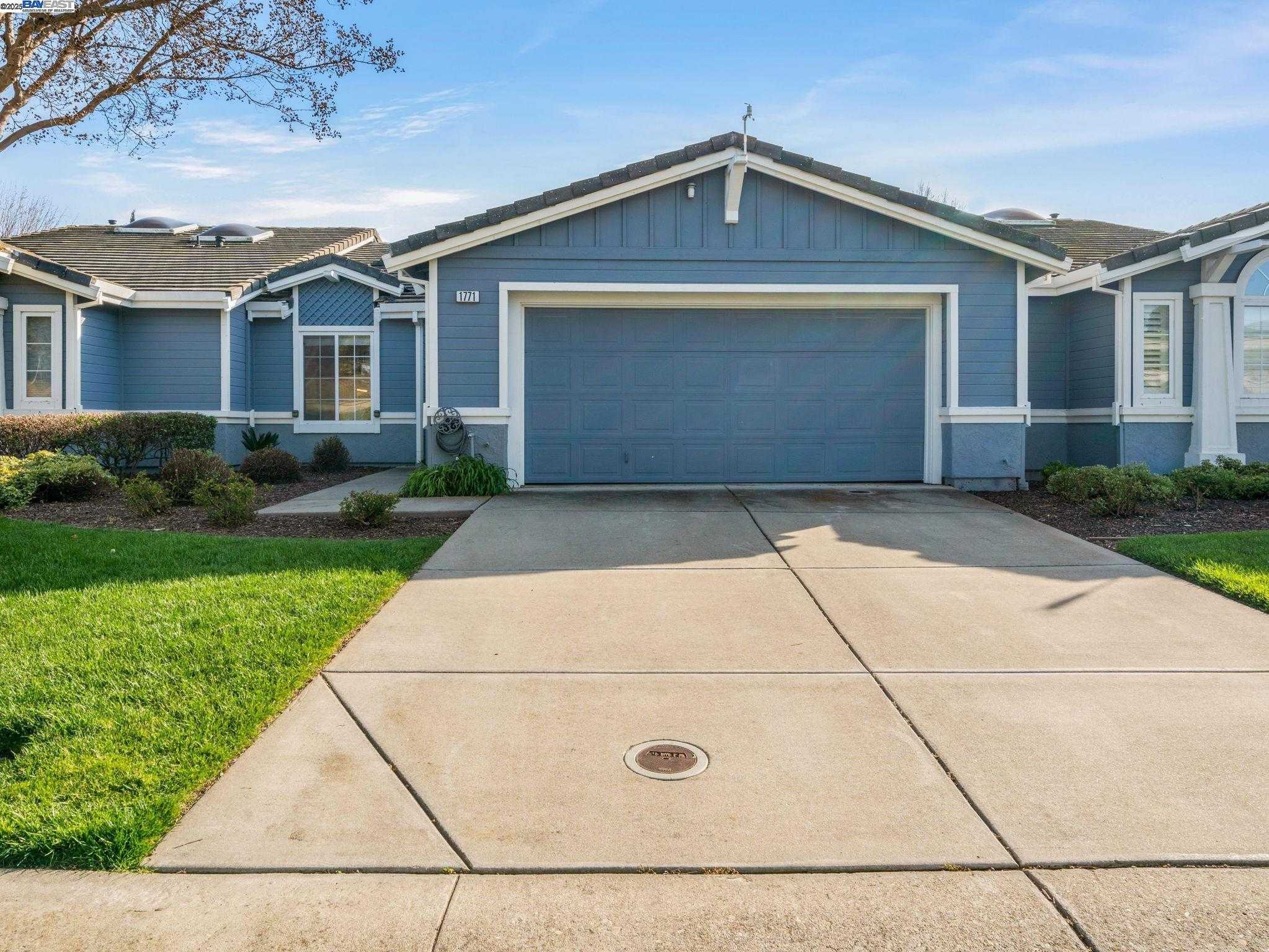 Neighborhood Neighborhood-9