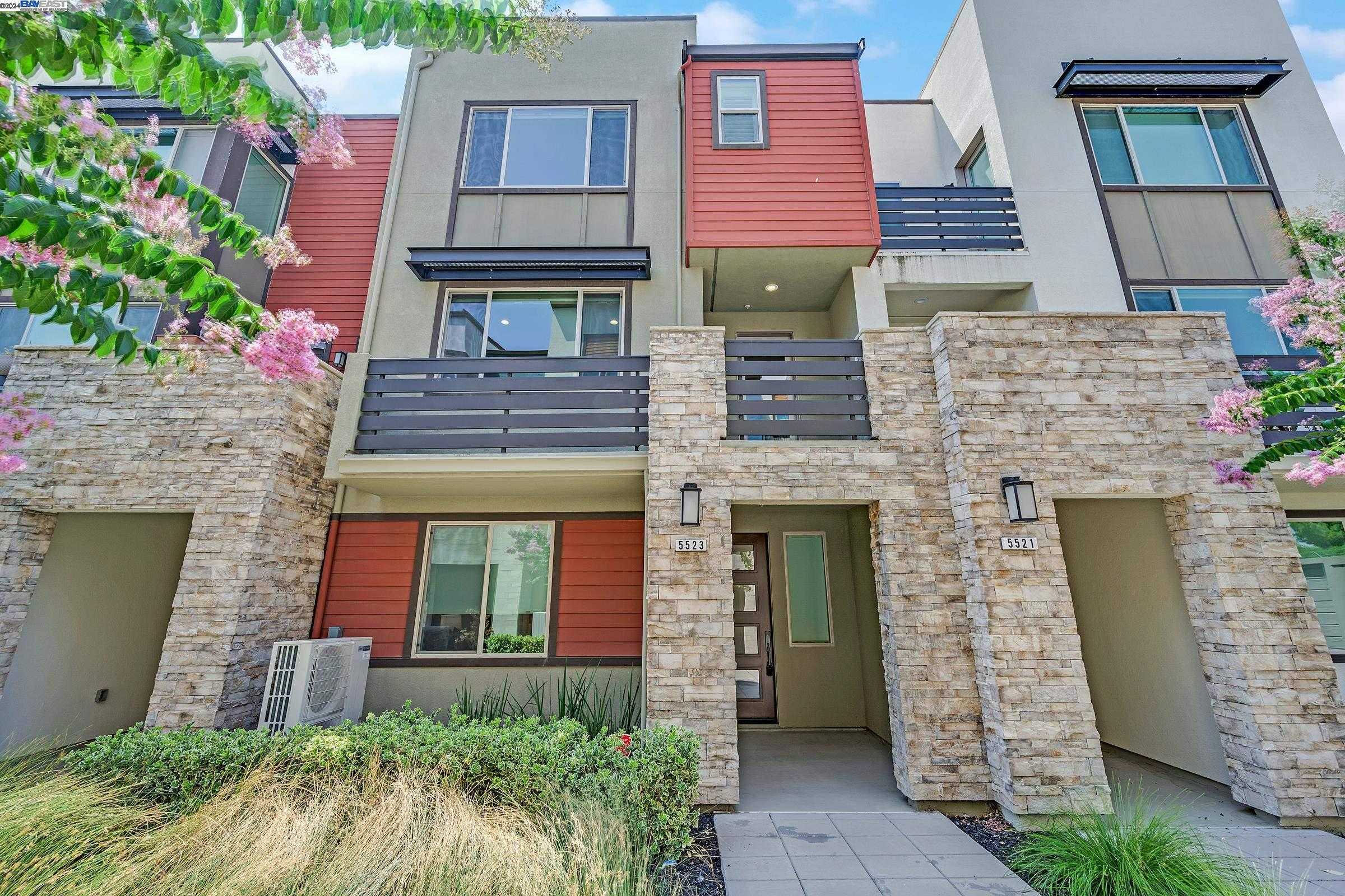 Neighborhood Neighborhood-22