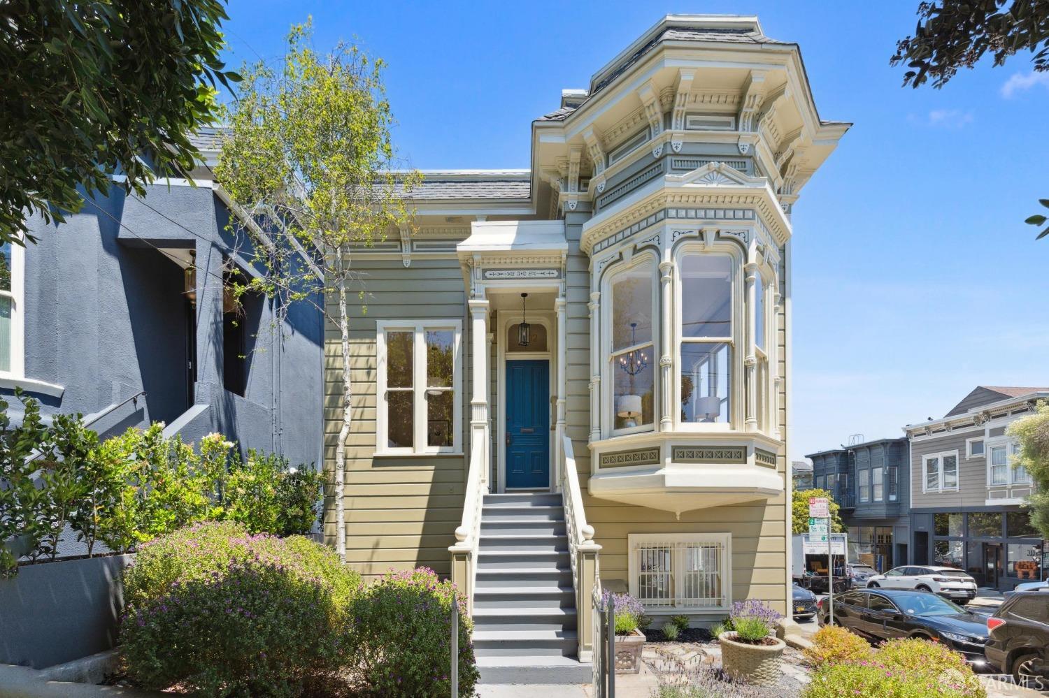 Neighborhood Neighborhood-8