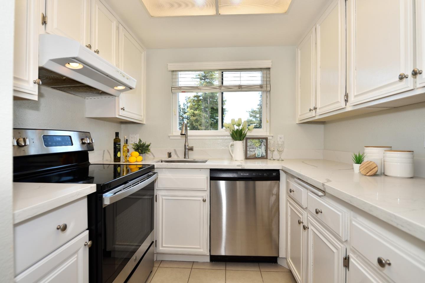 Neighborhood Neighborhood-81