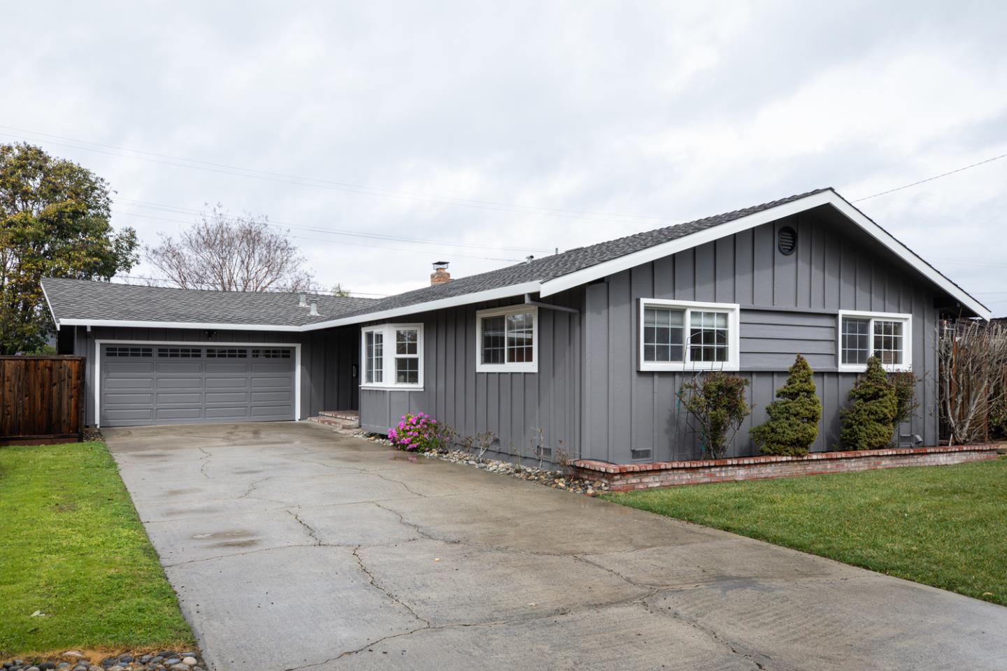 Neighborhood Neighborhood-92