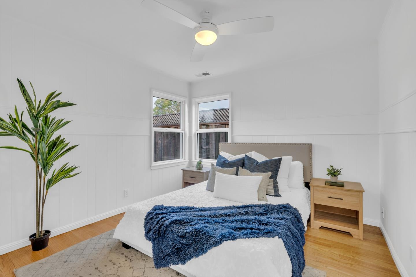 Neighborhood Neighborhood-20