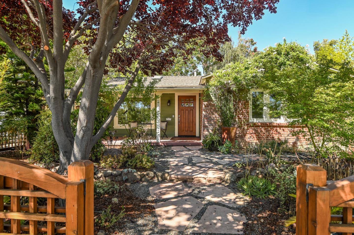 Neighborhood Neighborhood-10