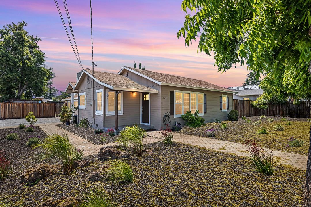 Neighborhood Neighborhood-98