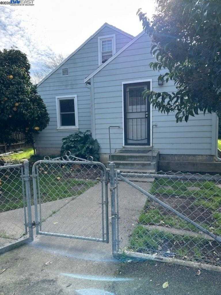 Neighborhood Neighborhood-22