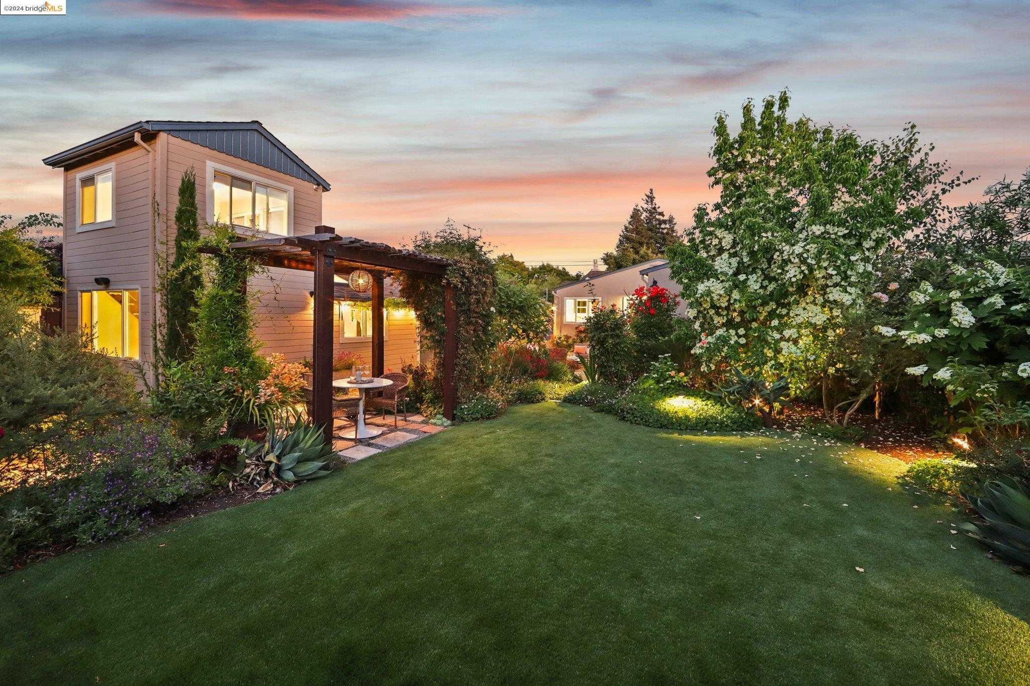 Neighborhood Neighborhood-9