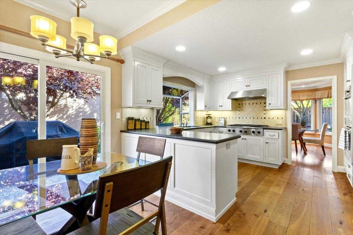 Neighborhood Neighborhood-16