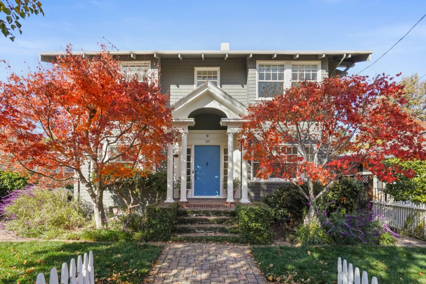 Neighborhood Neighborhood-1