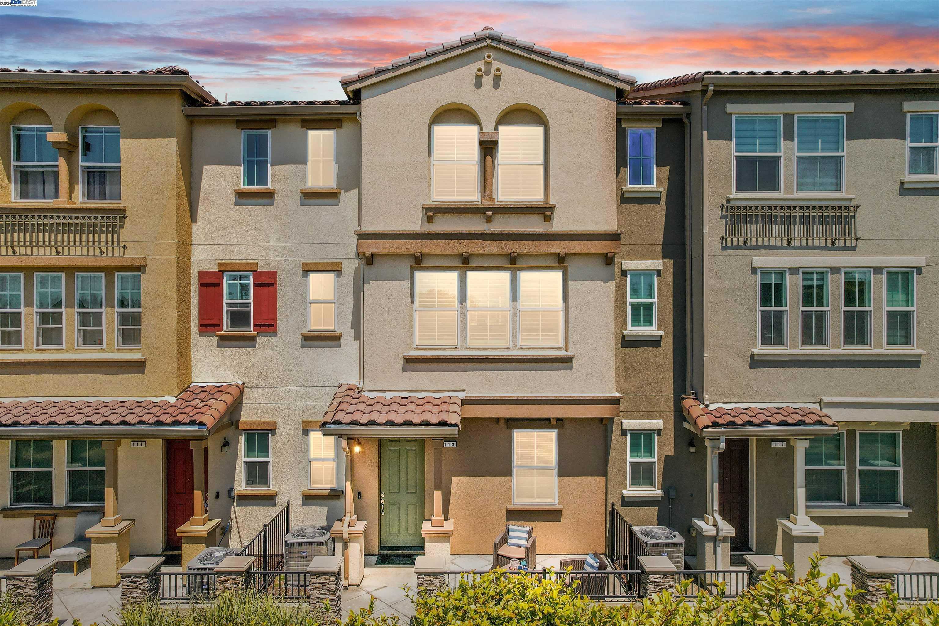 Neighborhood Neighborhood-29