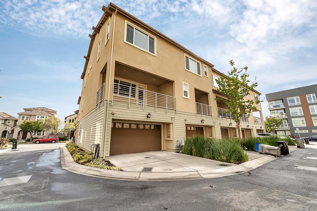 Neighborhood Neighborhood-69