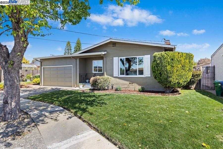 Neighborhood Neighborhood-17