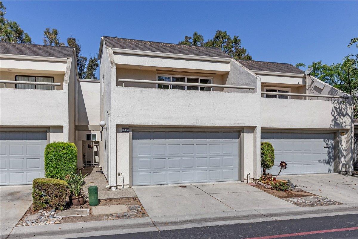 Neighborhood Neighborhood-3