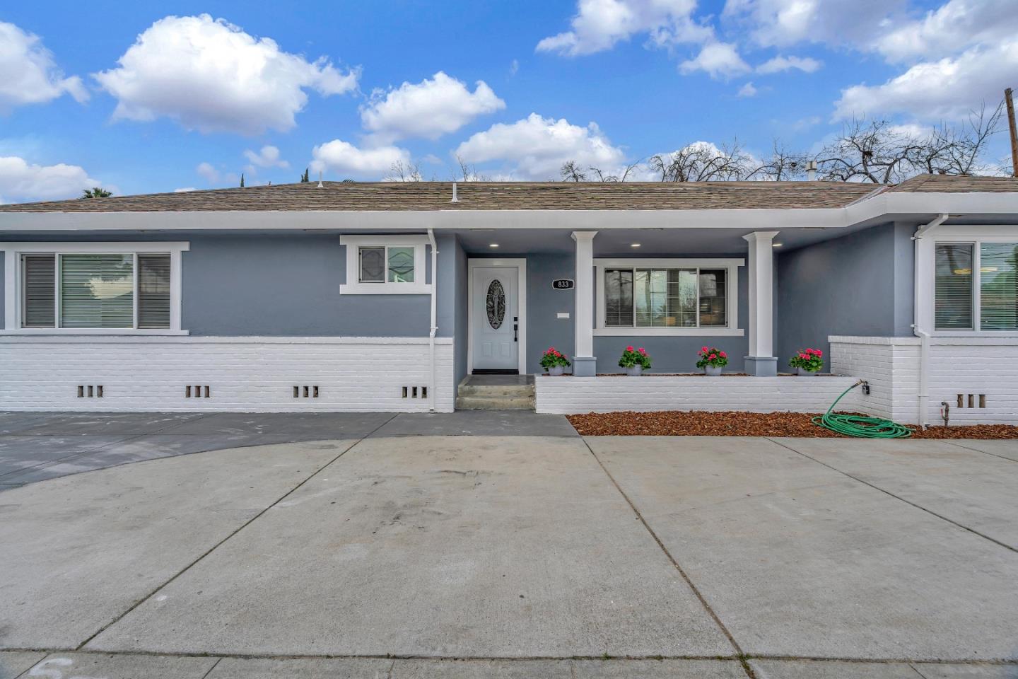 Neighborhood Neighborhood-83