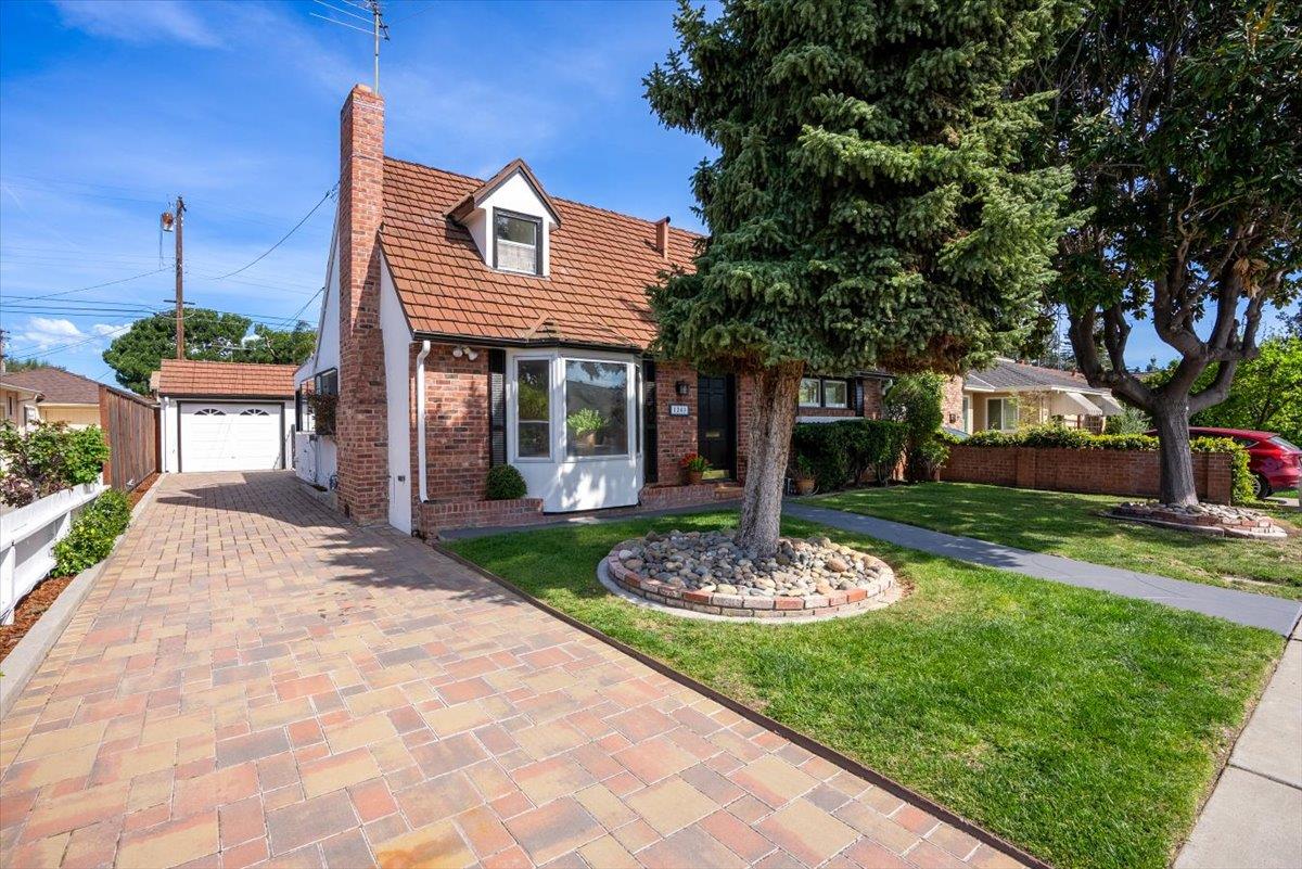 Neighborhood Neighborhood-7