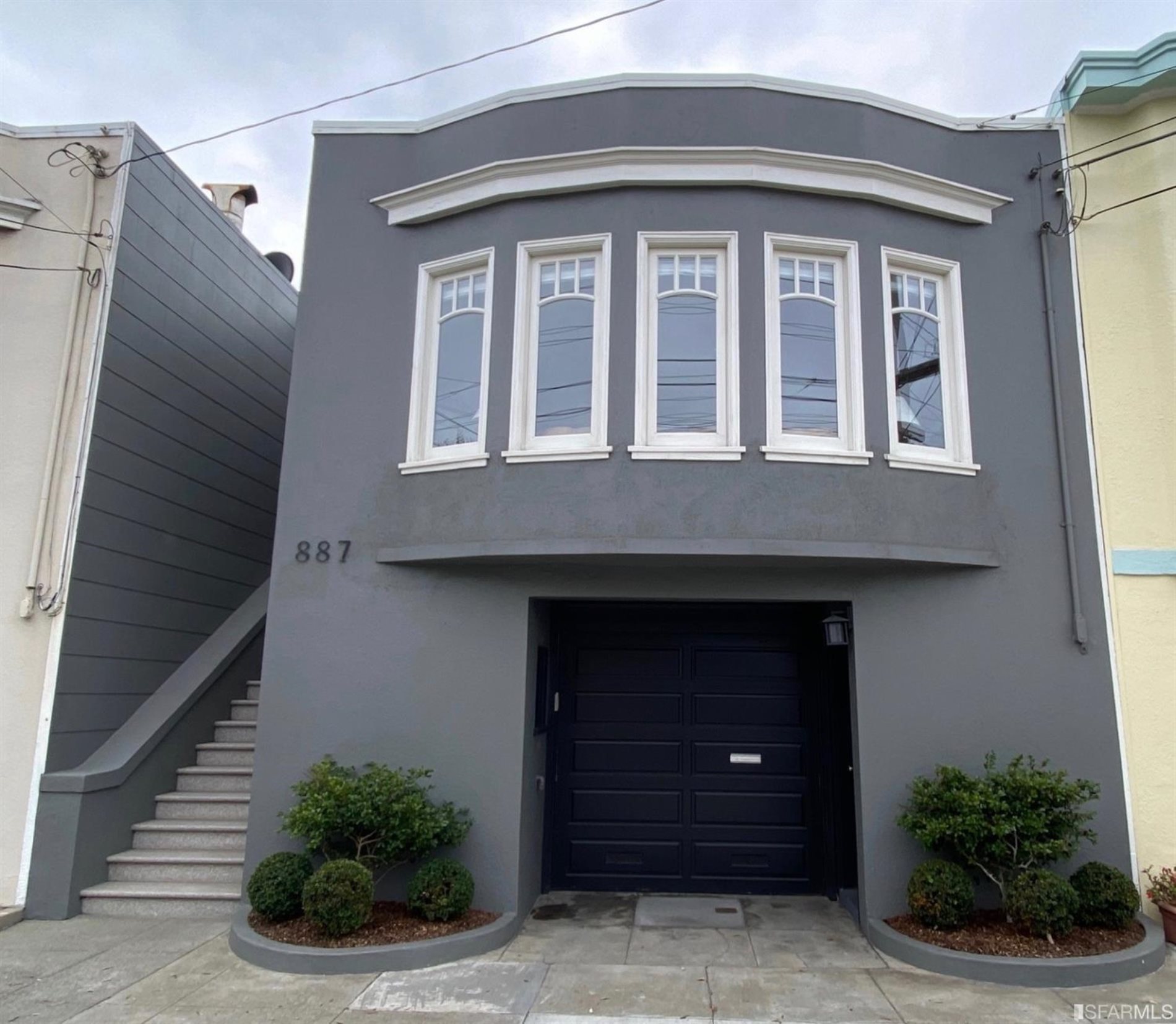 Neighborhood Neighborhood-23