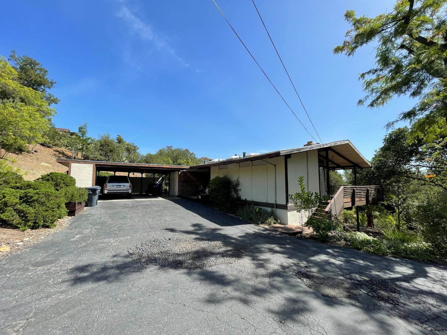 Neighborhood Neighborhood-83